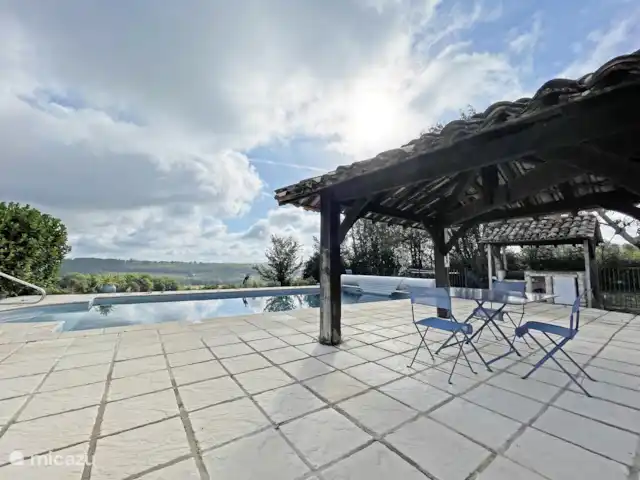 In het hart van de wijngaarden huren in Frankrijk, Dordogne, Gageac et Rouillac - vakantiehuis Buitenterras en strandzwembad