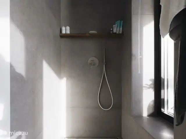 Maison de plage au sommet d’une colline  | Grèce, Grèce centrale, Pogonia - villa Douche de la chambre principale