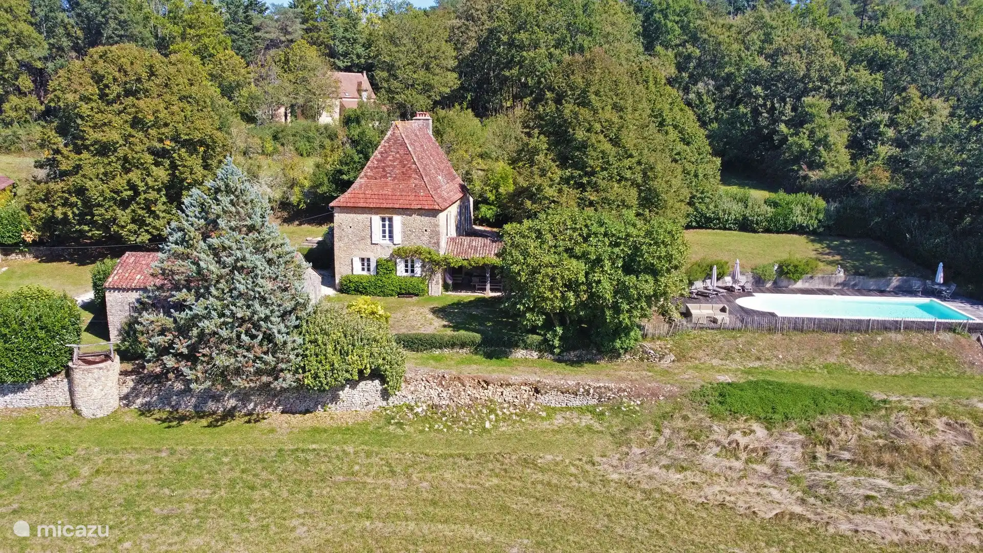 Luftaufnahme der Immobilie