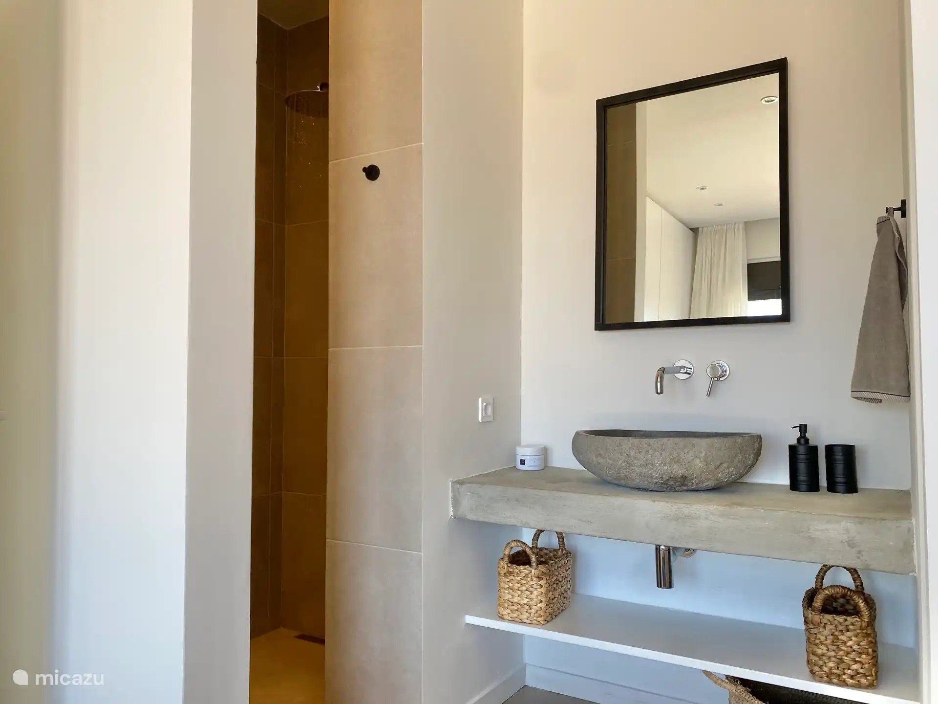 En-suite bathroom with rain shower