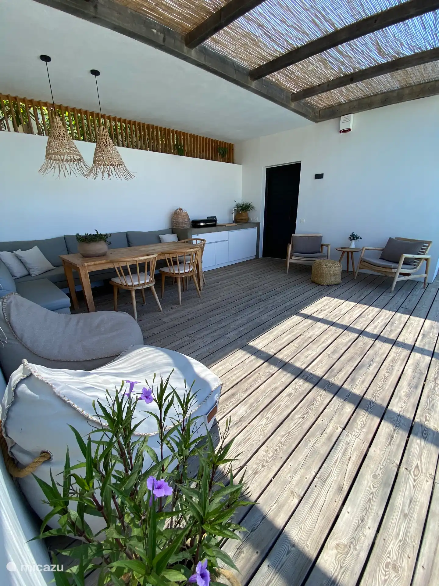 Outdoor seating area