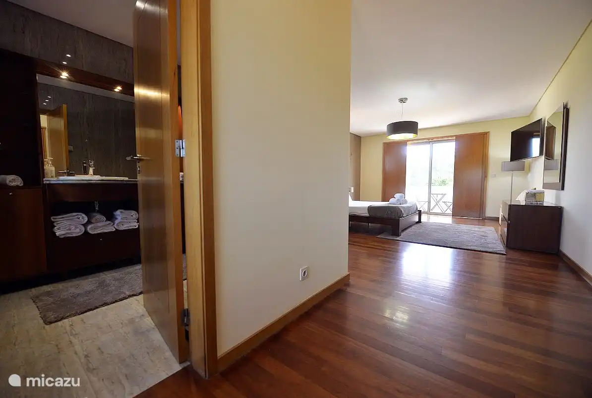 Chambre avec salle de bain