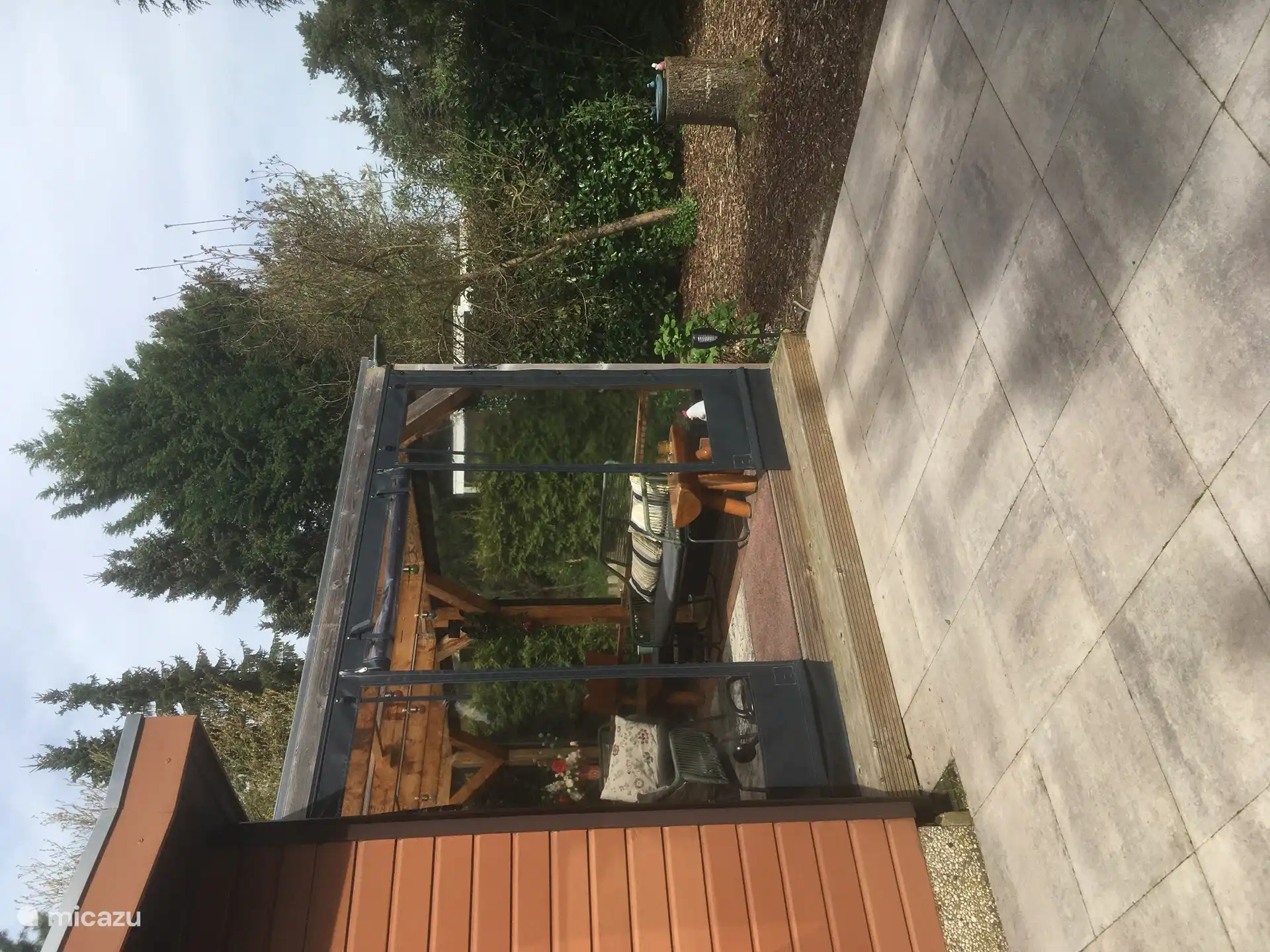 Covered with terrace 