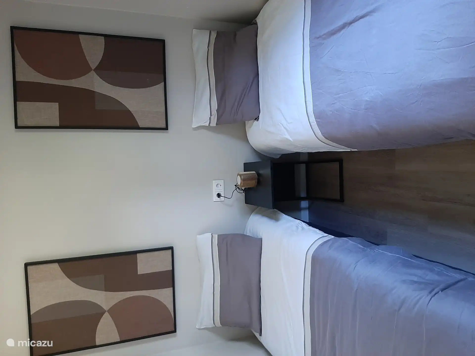 Slaapkamer met 2 bedden 80x200