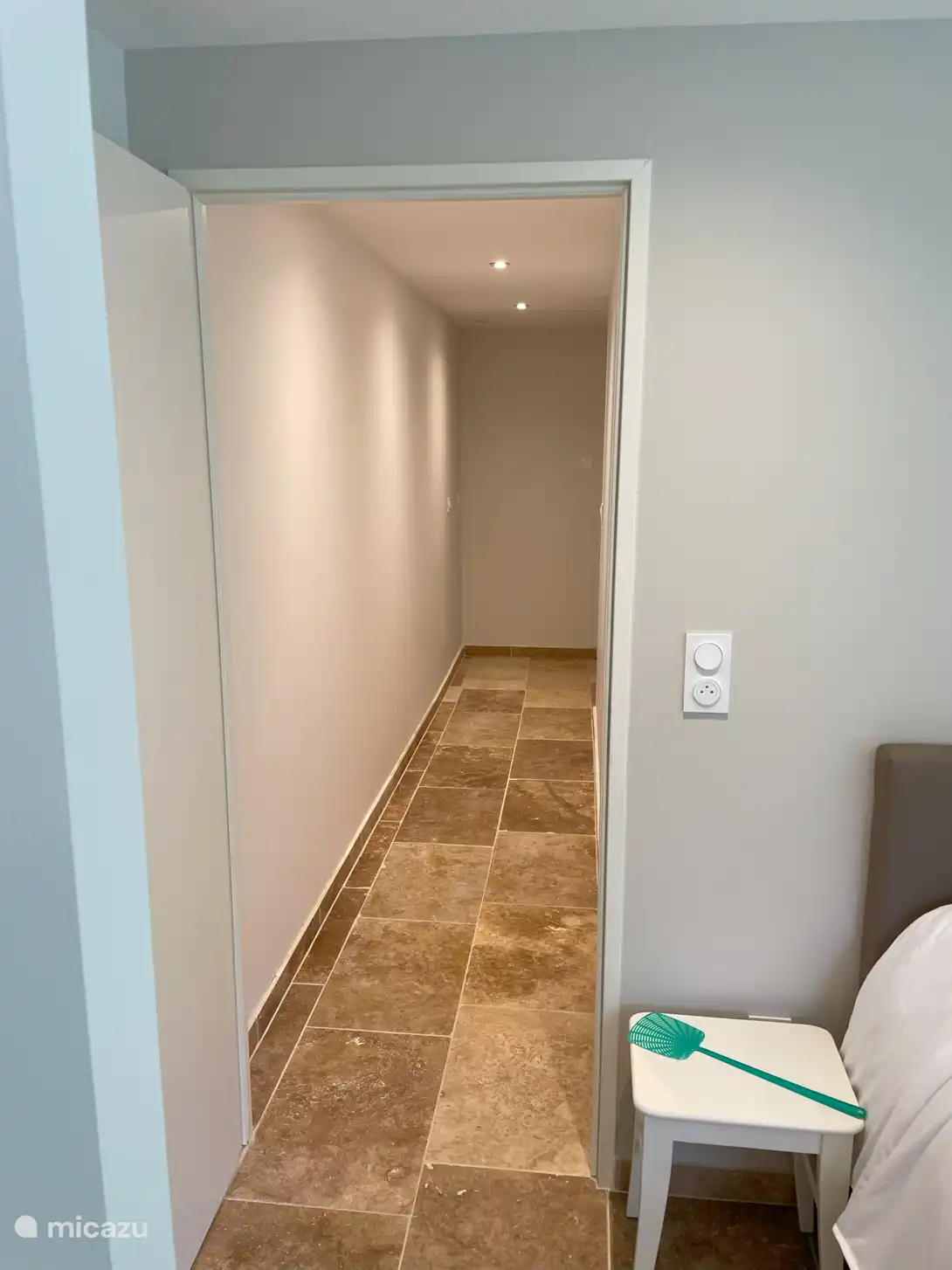 Korridor, in dem sich die Schlafzimmer CH 4 und CH 5 befinden.