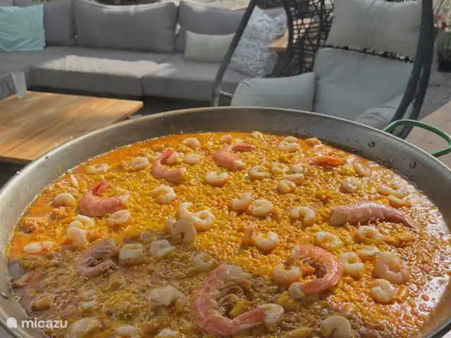 Casa Prima huren in Spanje, Costa Blanca, Alfáz del Pi - appartement Alles wat je nodig hebt om een heerlijke paella te maken, is hier aanwezig. Zijn de eigenaren thuis? Dan delen ze graag hun tips, de beste ingrediënten en een authentiek recept met je. Buen provecho! ???