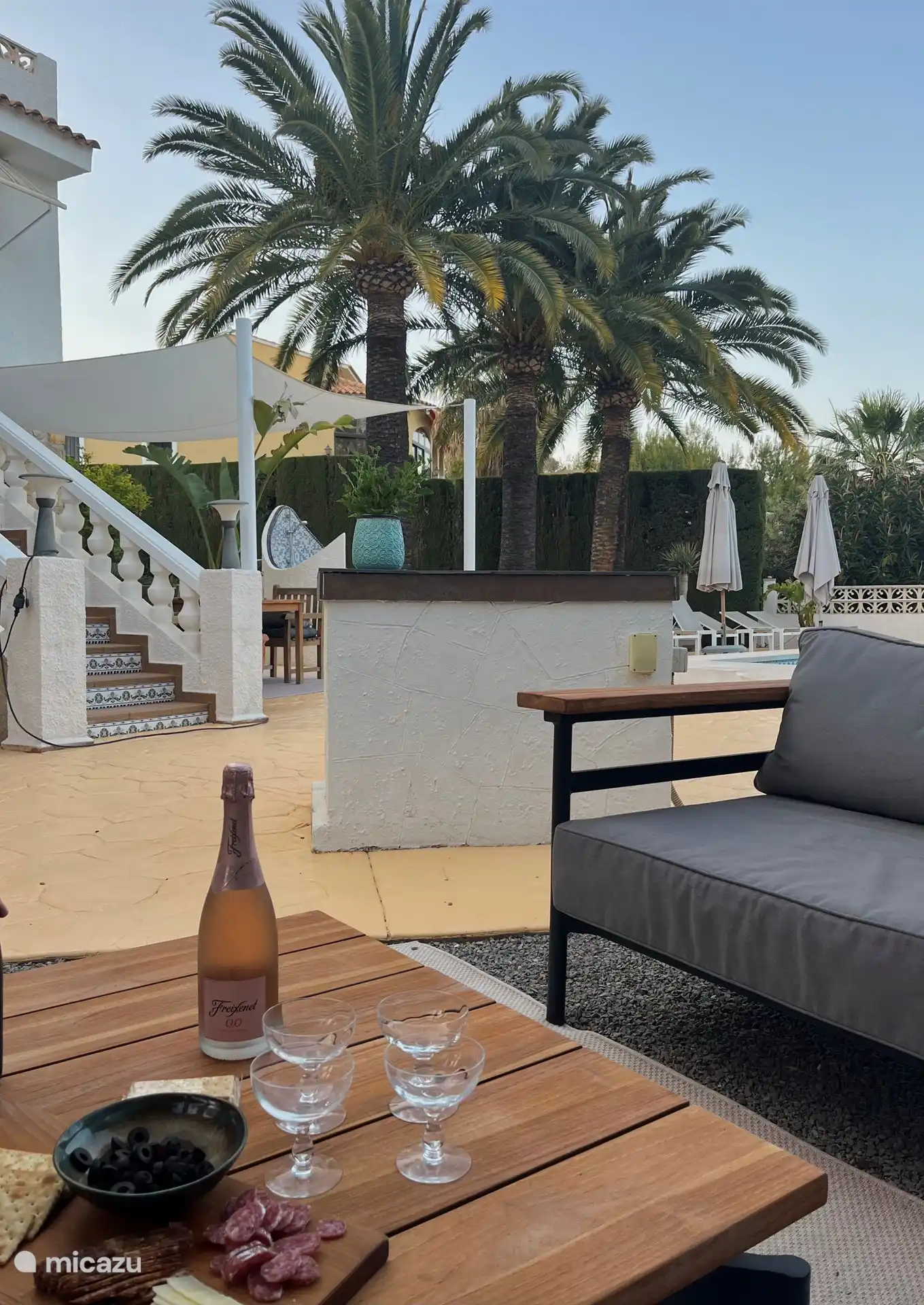 Bloquea el tiempo, como diría mi padre. Este es el lugar perfecto para tomar una copa al final del día.