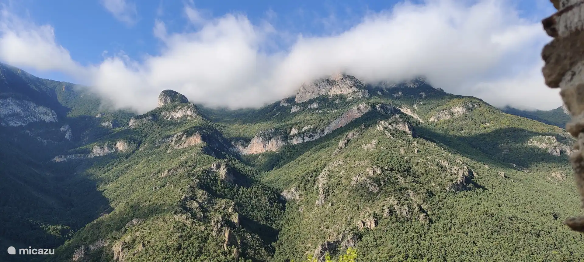 vue depuis la fenêtre de la maison du village