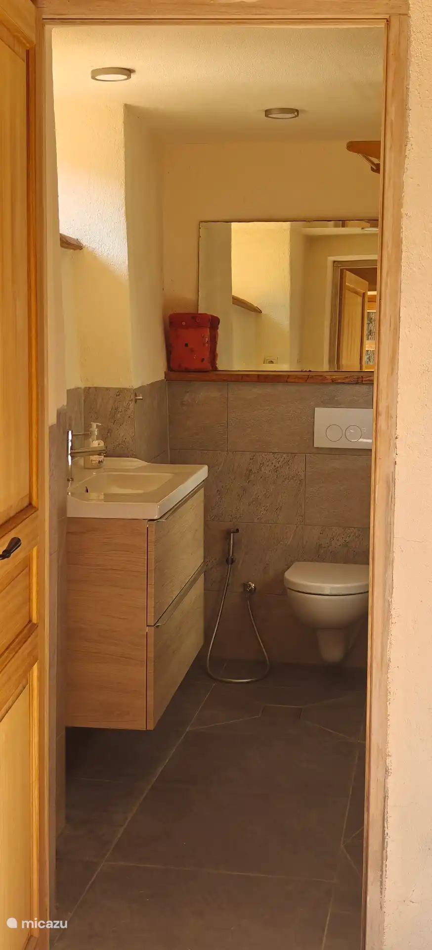 baño con ducha a nivel