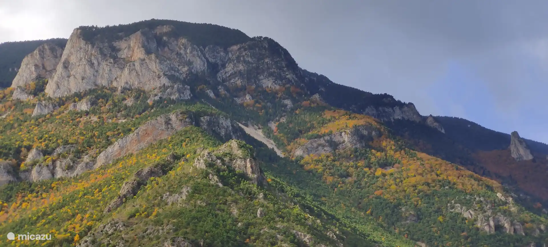 Uitzicht vanaf het terras van de Mountain Village Studio