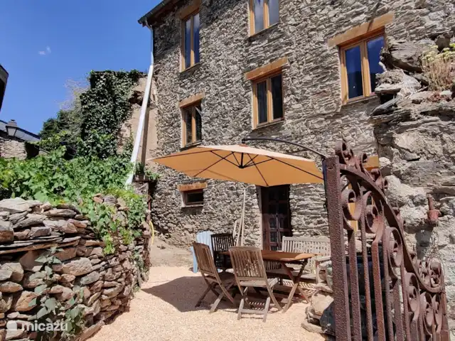 The Mountain Village Studio Nohèdes huren in Frankrijk, Pyrénées-Orientales, Nohèdes - studio Buitenterras