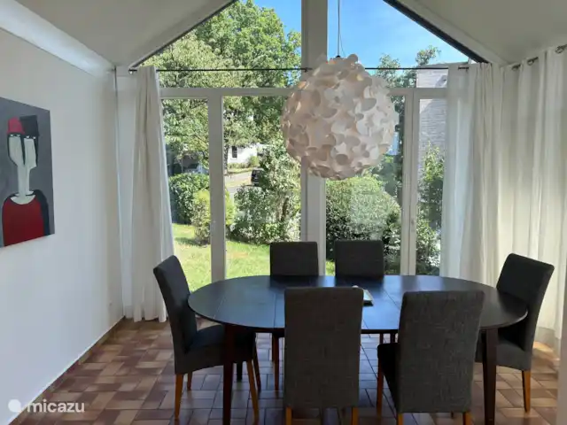 ONCE en Alemania, Baja Sajonia, Bad Bentheim - casa vacacional Amplio invernadero con gran mesa de comedor