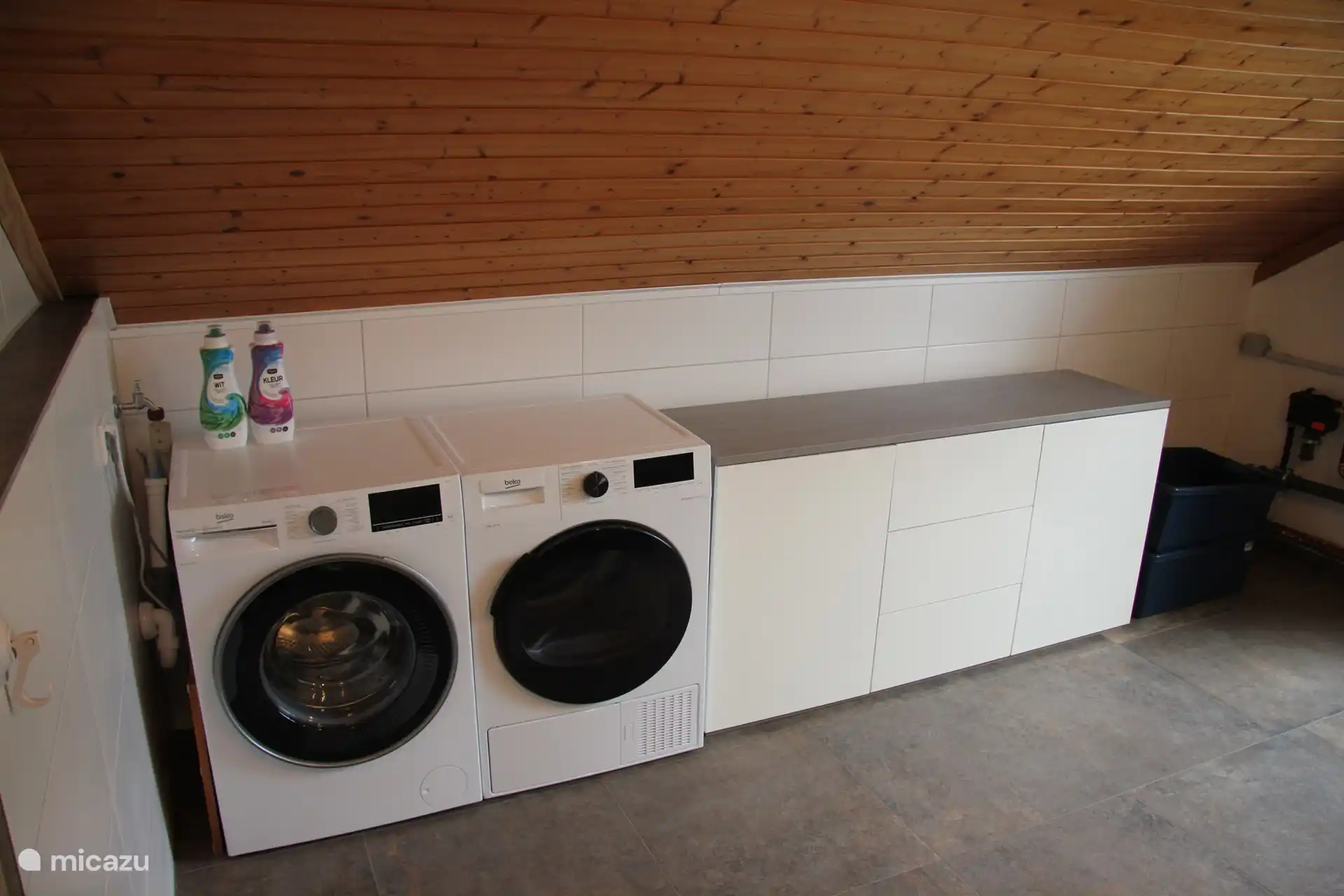 washing machine and dryer