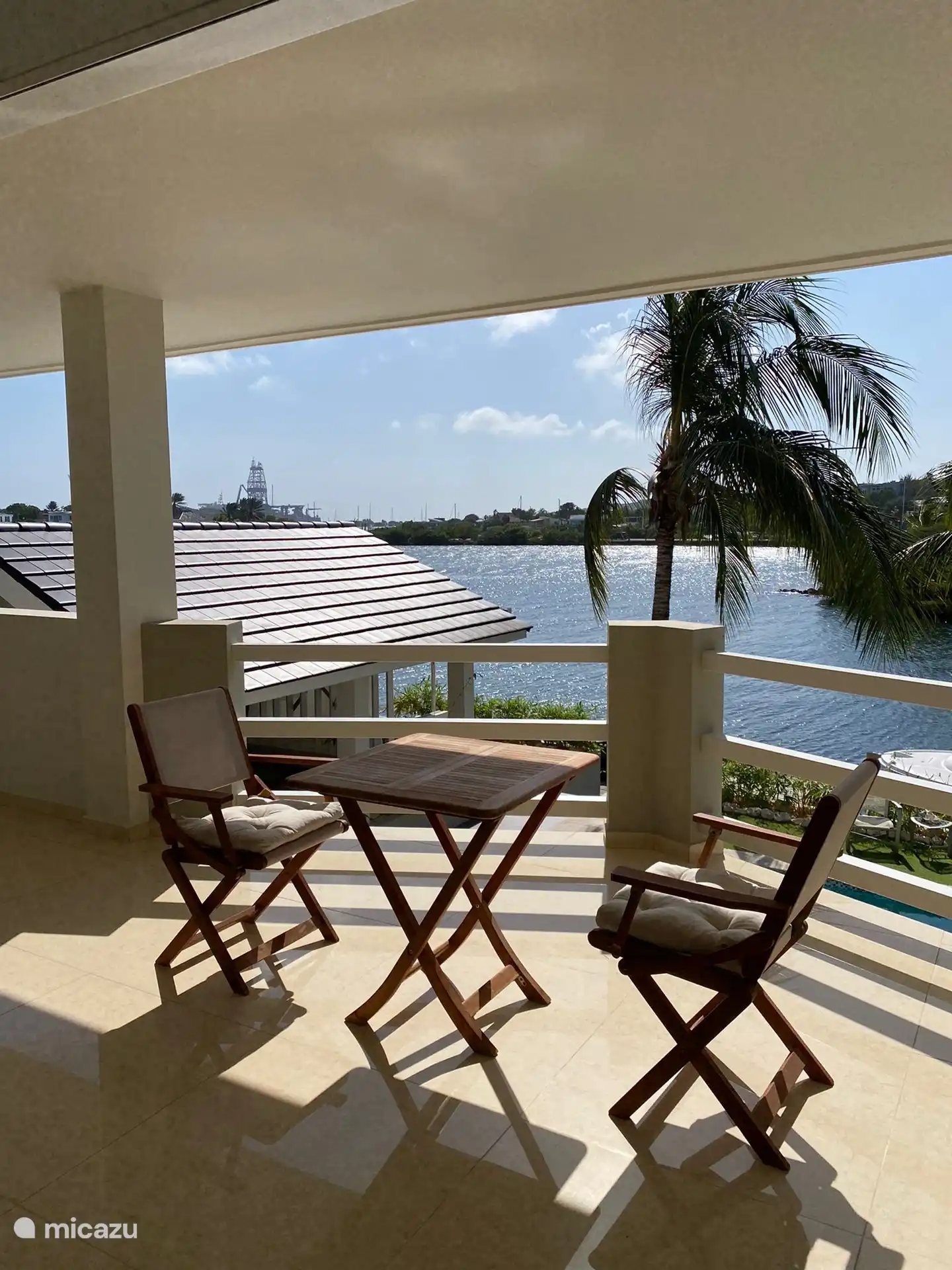 uitzicht vanuit het balkon .