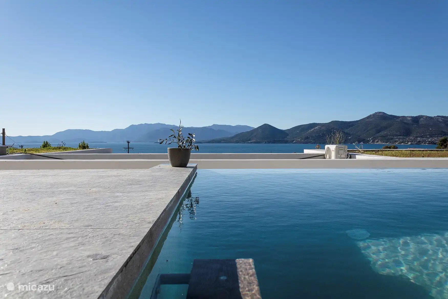 Detail van zwembadzicht