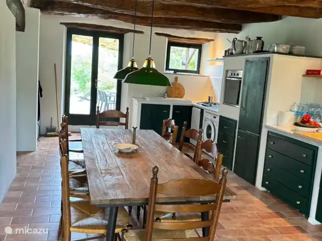 Villa Le Tolfé | Italie, Marche, Arcevia - maison de vacances La cuisine, adjacente à deux terrasses