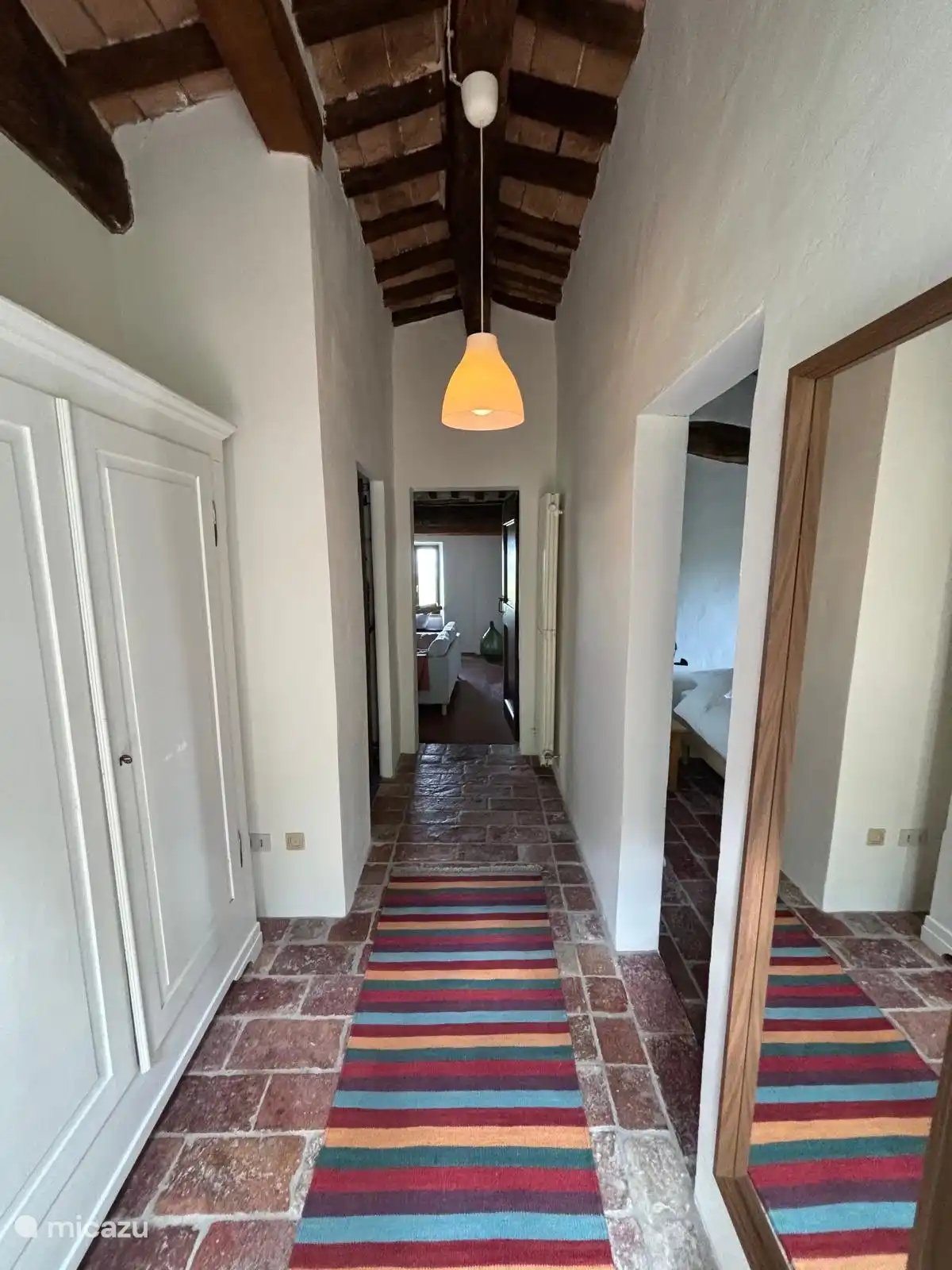 Flur, Eingang zum Haus