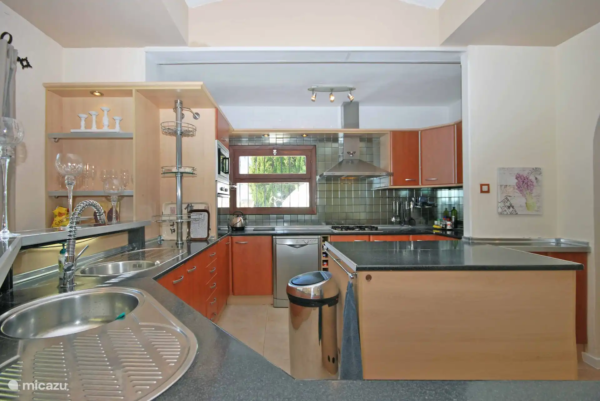 fully equipped kitchen upstairs