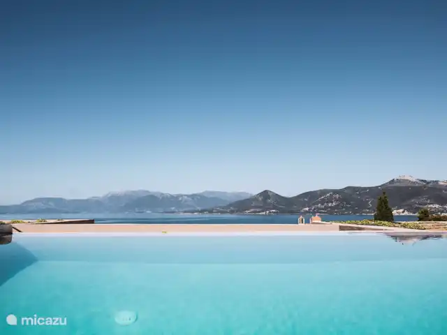 Villa Ana  en Grecia, Gracia Central, Paleros - villa Vista a la piscina