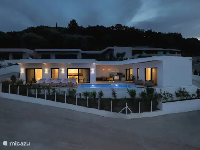 Villa Euforia en Grecia, Gracia Central, Pogonia - villa villa con luces