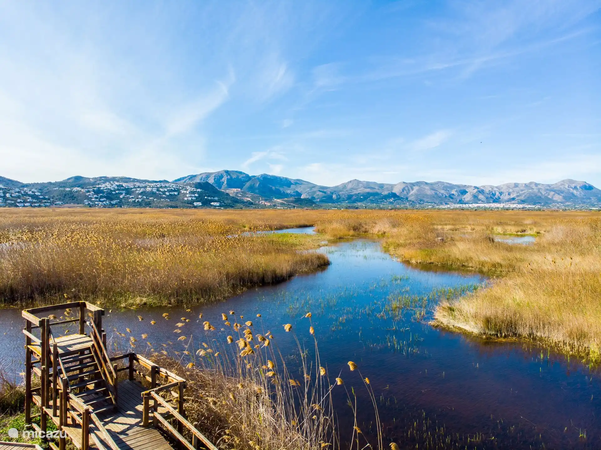 Réserve naturelle de La Marjal avec l'urbanisation Monte Pego avec notre villa à gauche