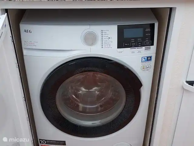 Location de Vacances Espagne, Costa Blanca, Monte Pego, villa - Casa Bellavista 515 Laveuse/sécheuse est à votre disposition ! Ainsi qu’un séchoir à linge et un séchoir rotatif Brabantia