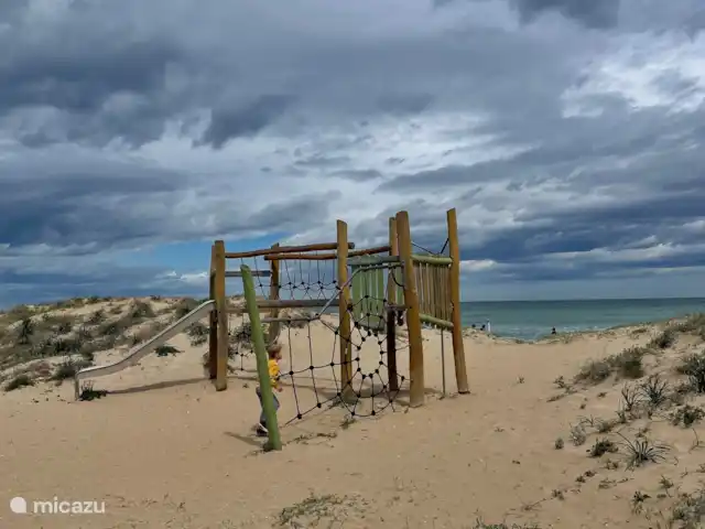 Location de Vacances Espagne, Costa Blanca, Monte Pego, villa - Casa Bellavista 515 Il y a plusieurs aires de jeux sur la belle plage