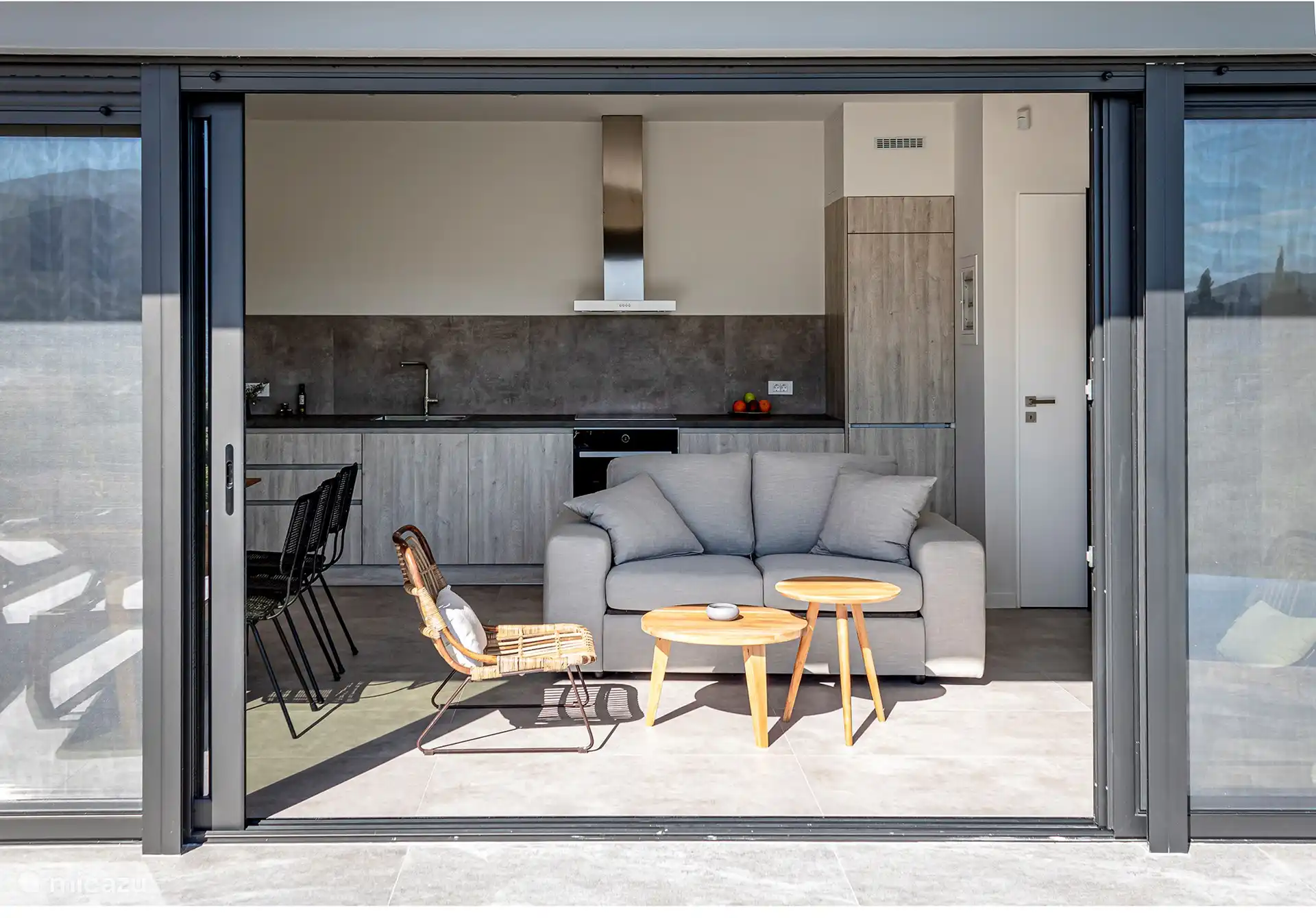 Entspannen Sie sich und öffnen Sie die französischen Türen 