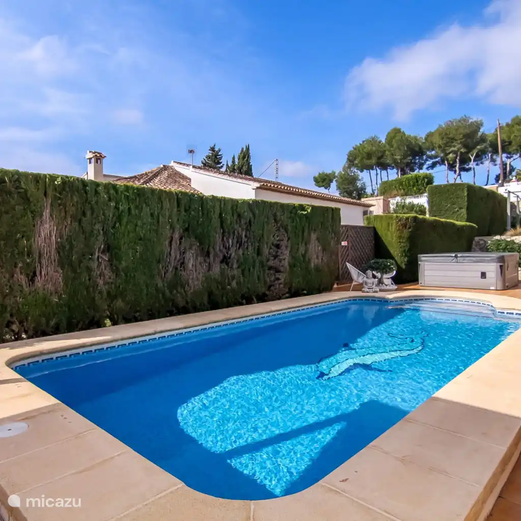Villa Alzhara