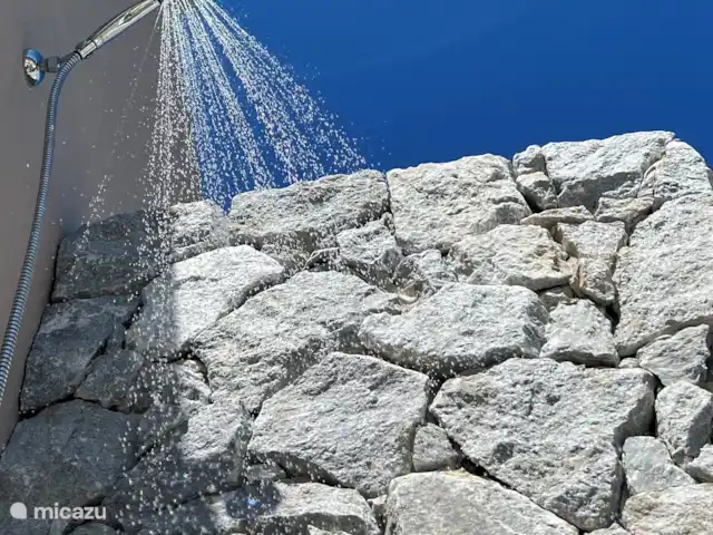 Villa Nea Gi en Grecia, Gracia Central, Pogonia - villa Ducha de lluvia externa