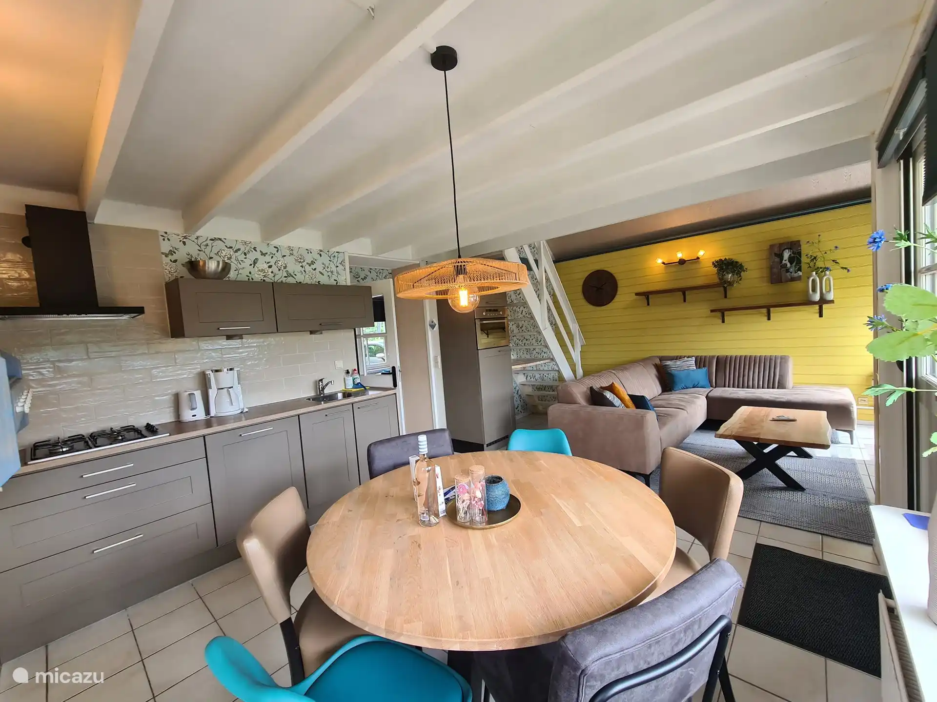 Esstisch für 6 Personen geeignet