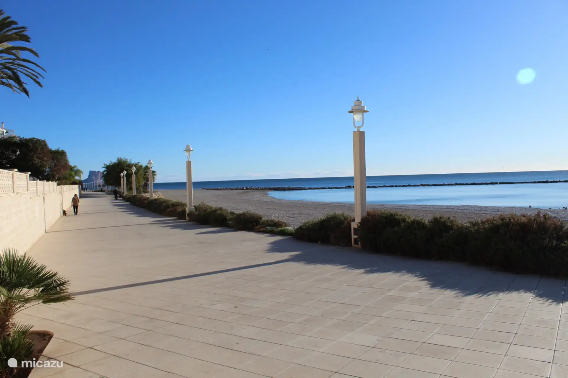 Zum Boulevard sind Sie mit 10 Metern dort