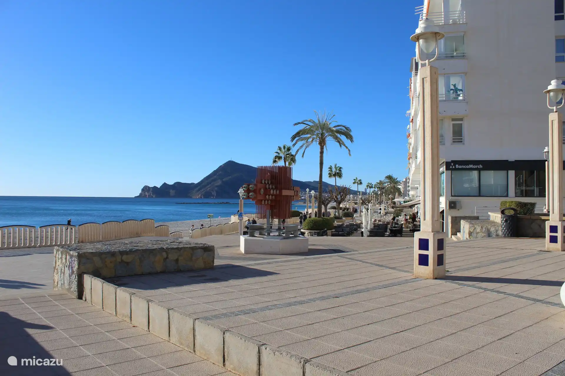 So kommst du von Helena zum Boulevard