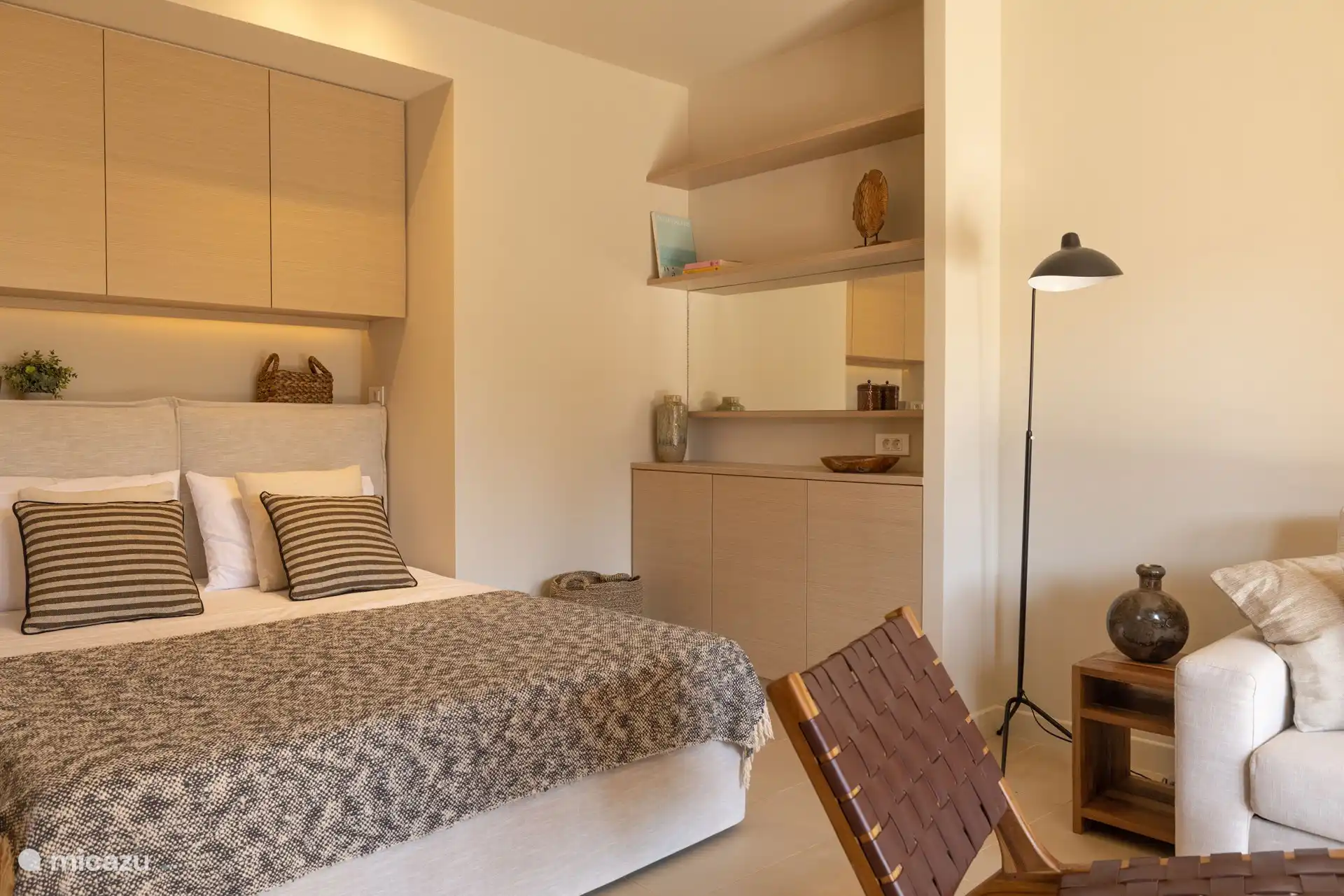 Slaapkamer met planken 