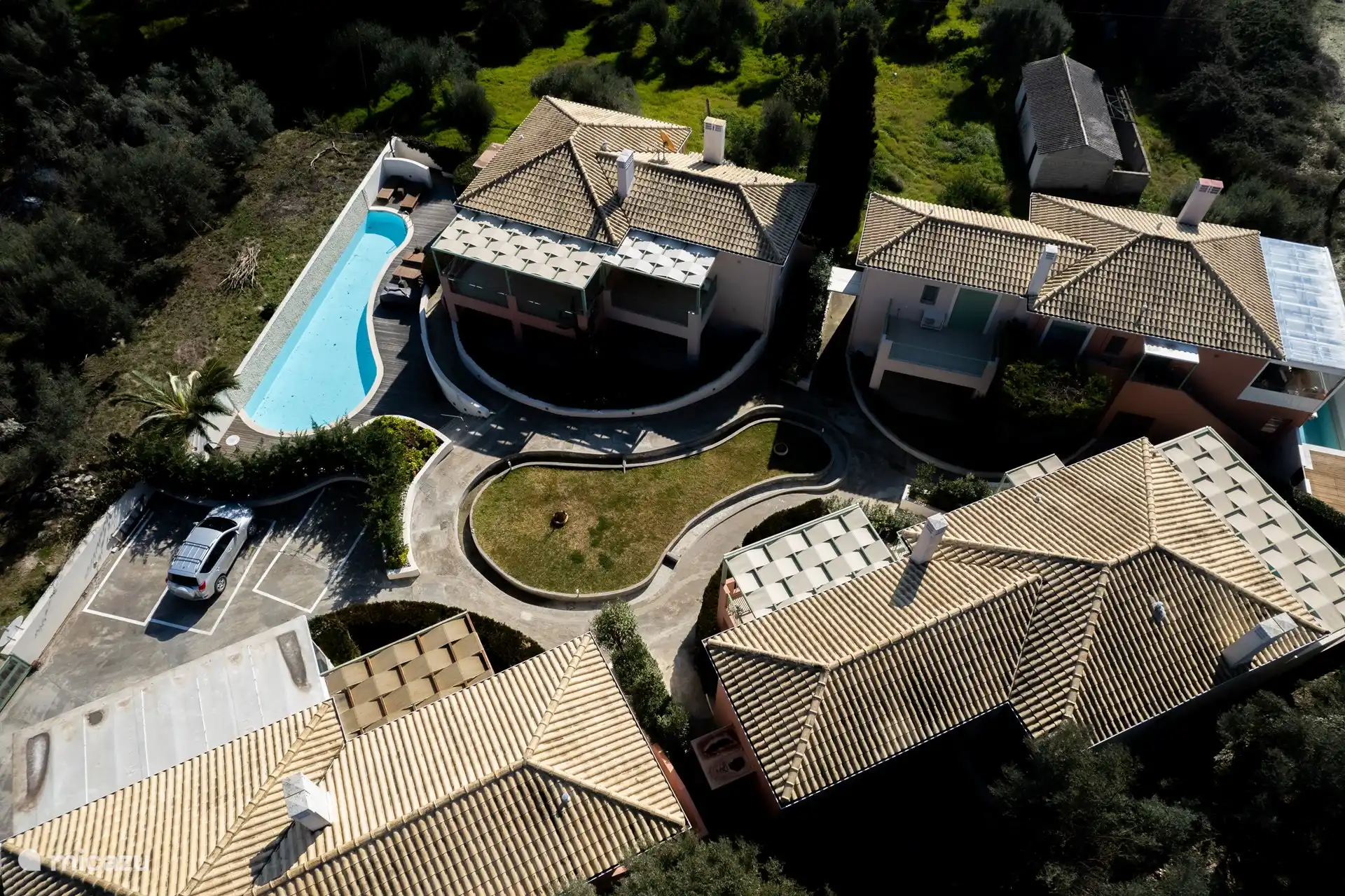 Villa's boven het hoofd