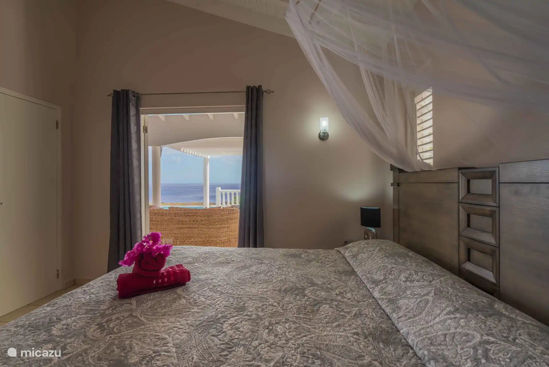 Meerblick vom Bett aus