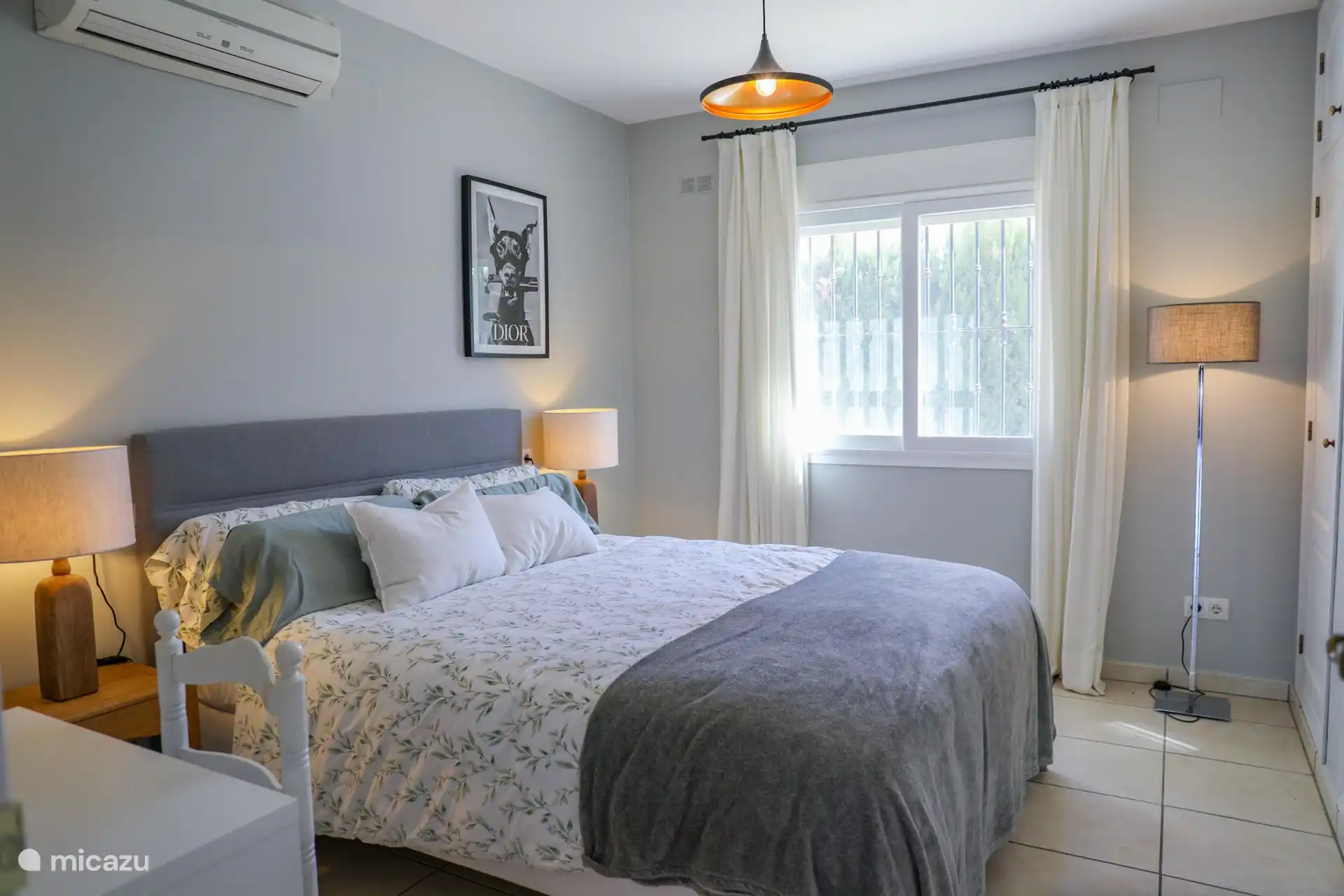 Schlafzimmer 1 mit Doppelbett