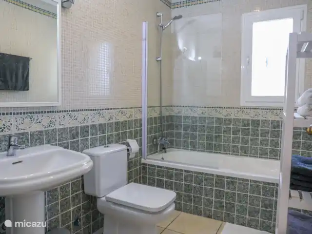Villa Tordanxa | Espagne, Costa Blanca, Jávea - maison de vacances Salle de bain 1 avec baignoire et douche