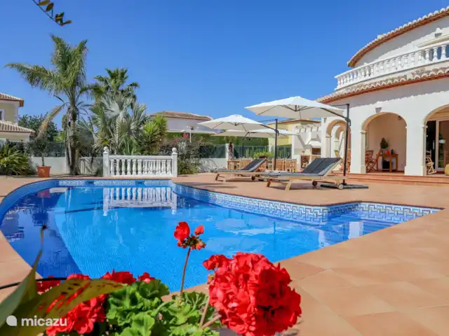 Villa Tordanxa | Espagne, Costa Blanca, Jávea - maison de vacances Beaux arbres et plantes dans le jardin.