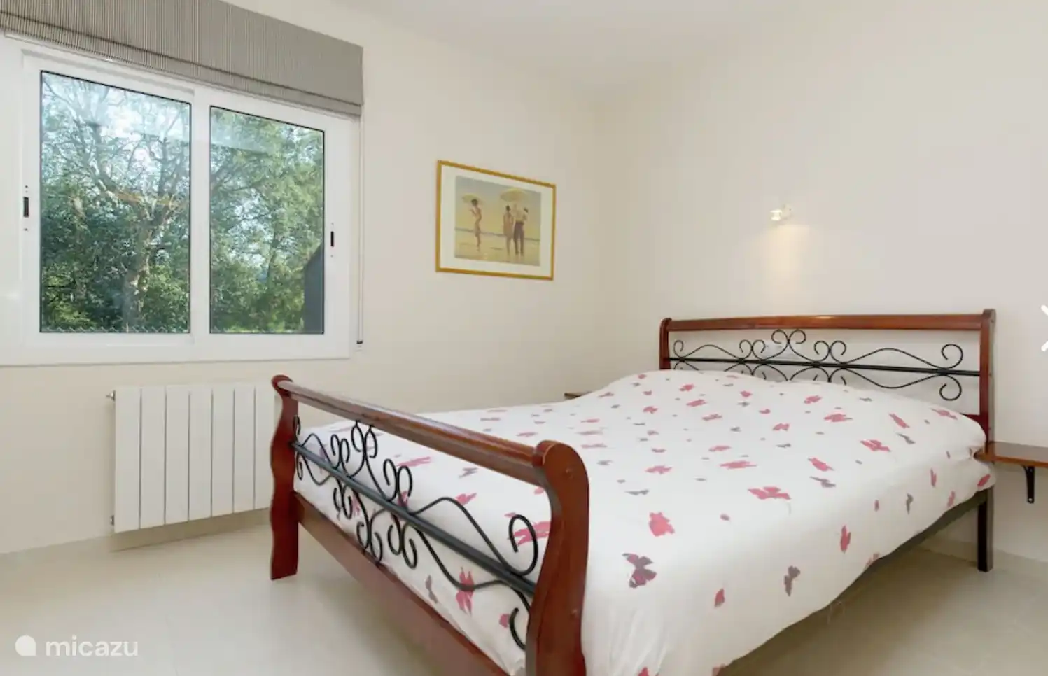 Schlafzimmer mit Doppelbett 160 x 200.