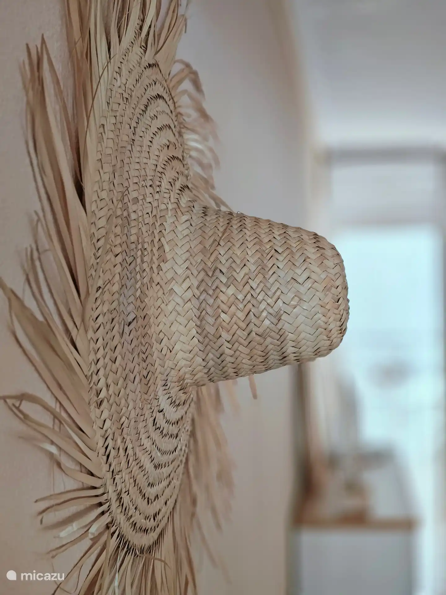 Dans le salon et la salle à manger de la Casa Miramar, vous trouverez tout pour un séjour relaxant. Une télévision intelligente, des jeux de société et des livres de lecture sont prêts pour le divertissement. Ici, vous pourrez profiter de la convivialité et de la détente, que vous regardiez un film, jouiez à un jeu ou lisiez un bon livre.