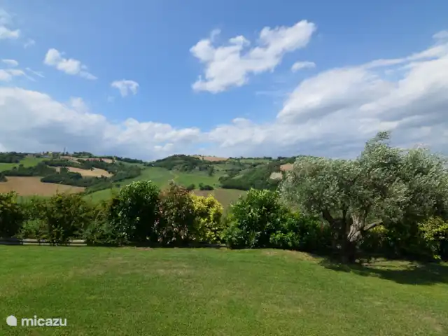 vakantiehuis huren in Italië, Marche, Tolentino – La Serenissima Uitzicht op de vallei