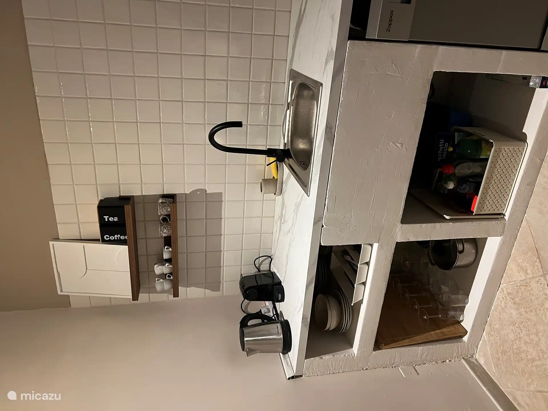 Die Küche wurde gerade neu im Haus eingebaut und ist komplett ausgestattet.