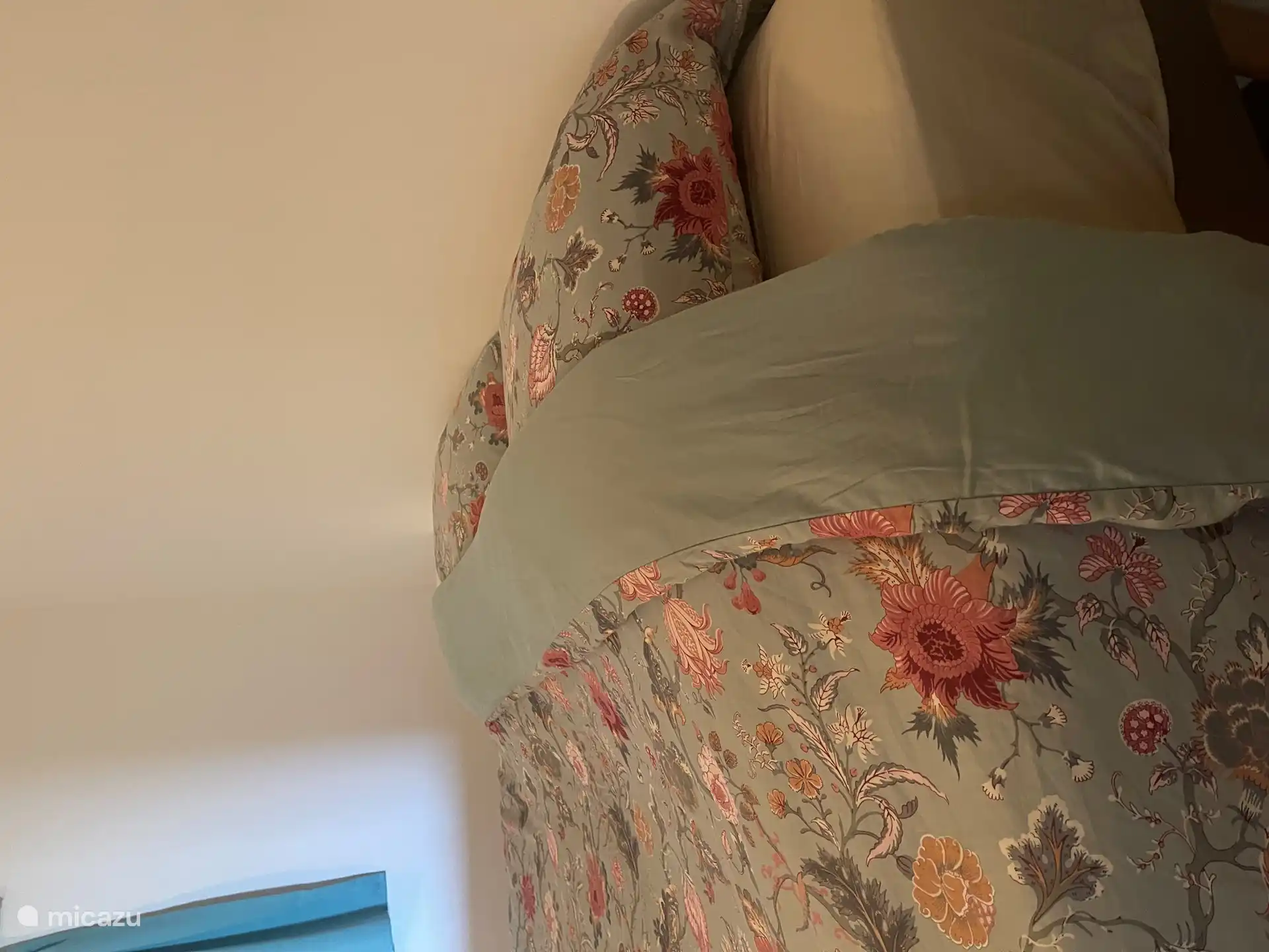 Die beiden Doppelzimmer verfügen über ein neues Boxspringbett, das sich hervorragend zum Schlafen eignet ??