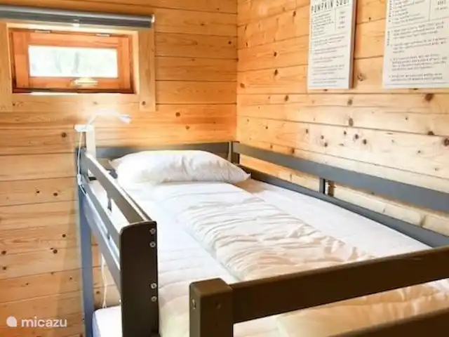 Luxe en ruim chalet met airco huren in Nederland, Drenthe, Matsloot - chalet slaapkamer 2 met stapelbed plus een onderschuifbed