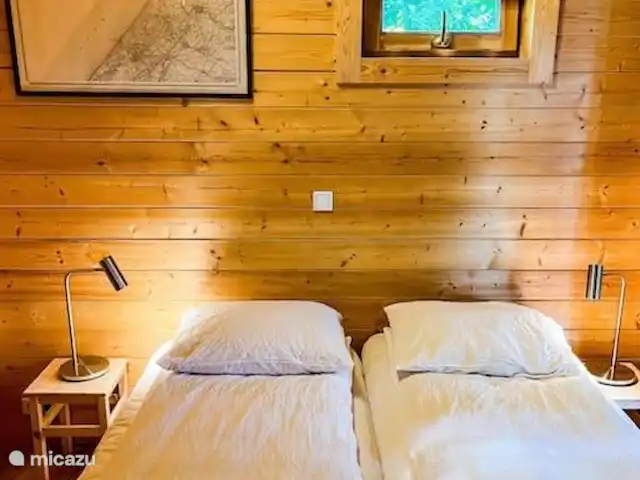 Luxe en ruim chalet met airco huren in Nederland, Drenthe, Matsloot - chalet slaapkamer 1