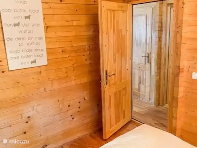 Luxe en ruim chalet met airco huren in Nederland, Drenthe, Matsloot - chalet Slaapkamer 1