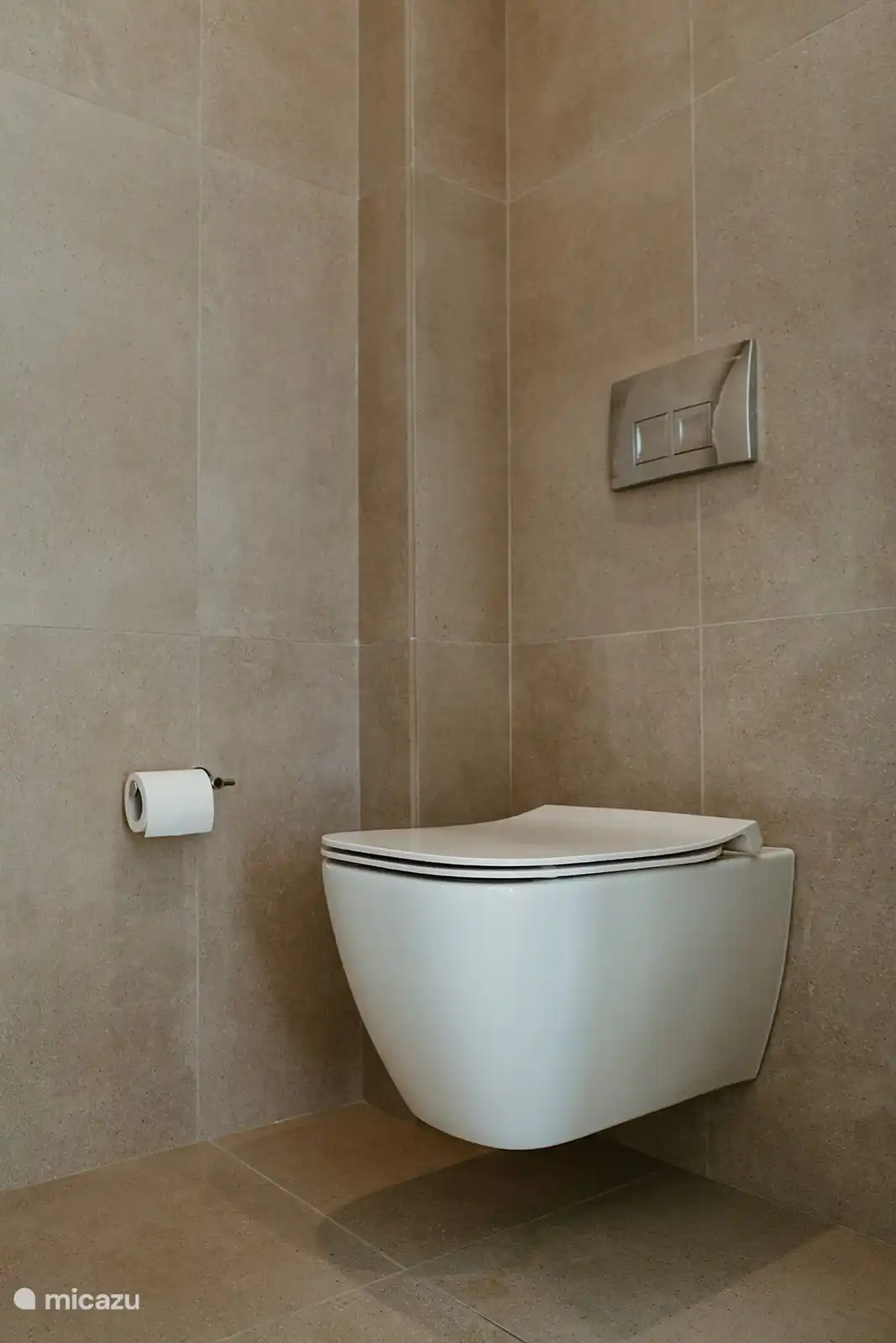 Die Toilette. Beide Schlafzimmer verfügen über eine eigene Toilette, Dusche und Waschbecken