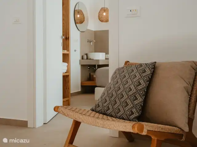 Villa Kari huren in Griekenland, Kreta, Mariou - villa Vanuit de woonkamer naar de 2de slaapkmaer