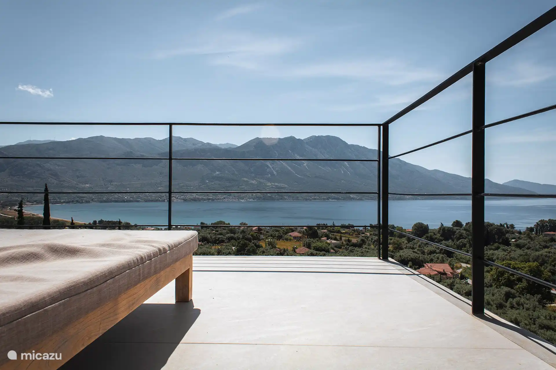 Uitzicht vanaf terras 